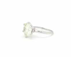 Bague solitaire en or avec diamant de 6,05 carats