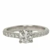 Bague solitaire en or blanc et diamant