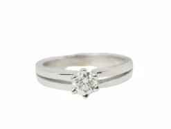 Bague Solitaire en or blanc et diamant 0.45ct