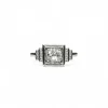 Bague solitaire en or blanc serti de diamants.