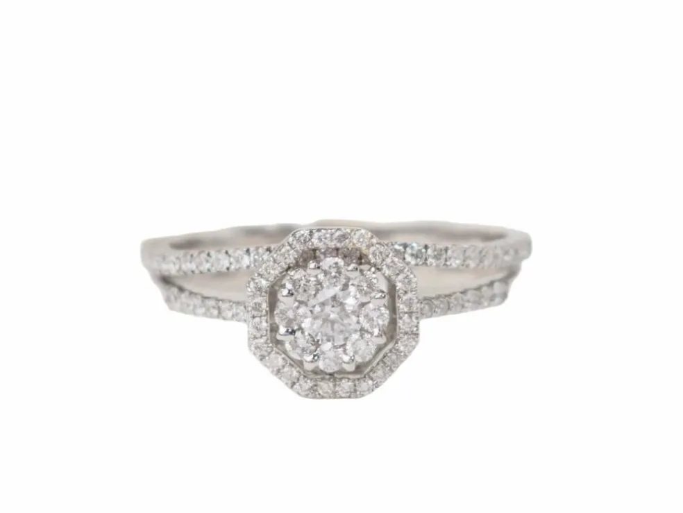 Bague solitaire en or blanc et diamants 0.66ct