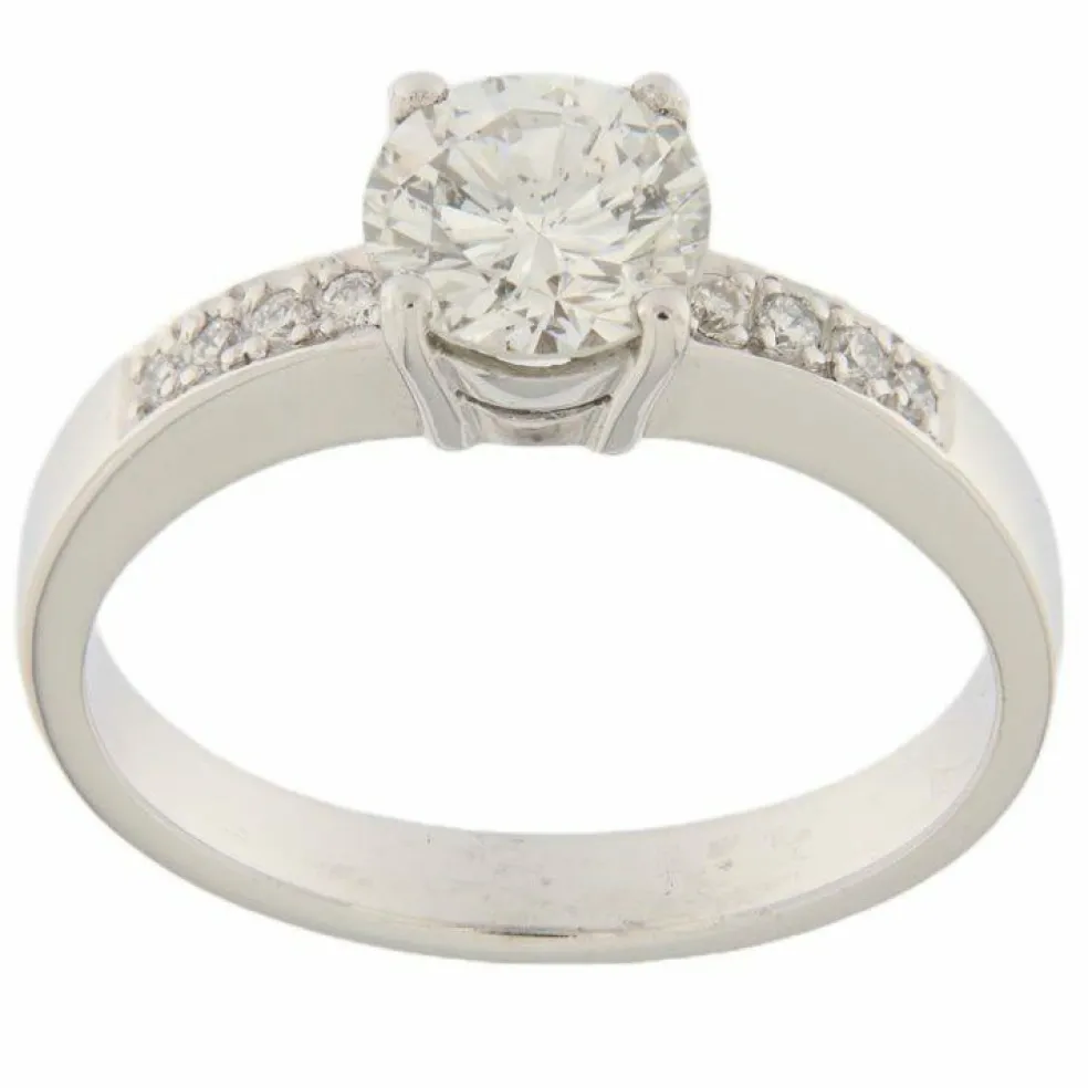 Bague solitaire en or blanc avec diamant