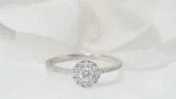 Bague solitaire en Or blanc et Diamant