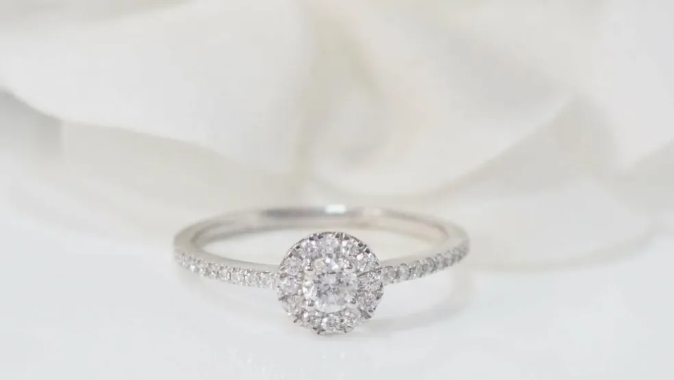 Bague solitaire en Or blanc et Diamant