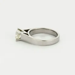 Bague solitaire en Or blanc Diamant Coussin