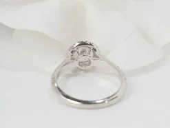 Bague solitaire en or blanc et diamants 0.82ct