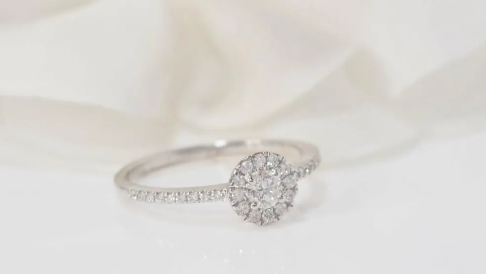 Bague solitaire en Or blanc et Diamant