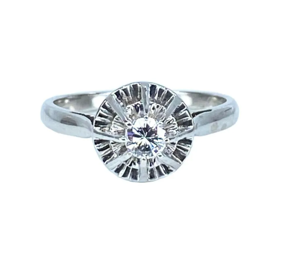 Bague solitaire en or et platine, diamant