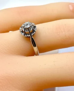 Bague solitaire en or et platine, diamant