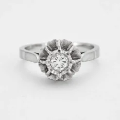 Bague solitaire en or gris Diamant