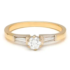 Bague solitaire en or jaune 14 carats avec diamant