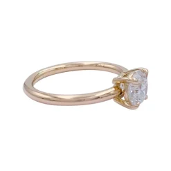 Bague solitaire en or rose, diamant 1 carat.