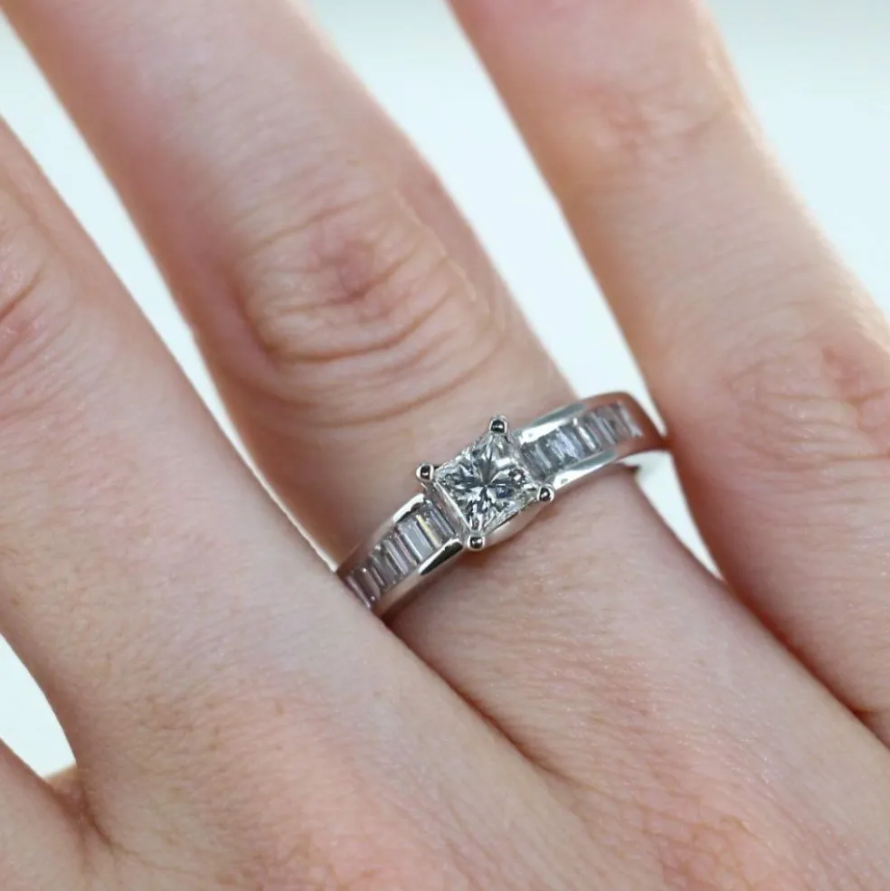 Bague Solitaire Or blanc Diamants
