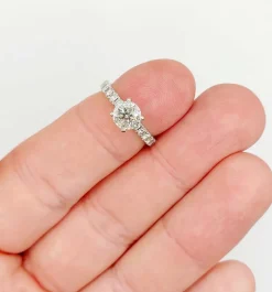 Bague solitaire or blanc diamant de 1,15 carat - certificat