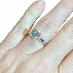 Bague solitaire or blanc, diamant 1.51 ct certificat HRD: G / VVS2