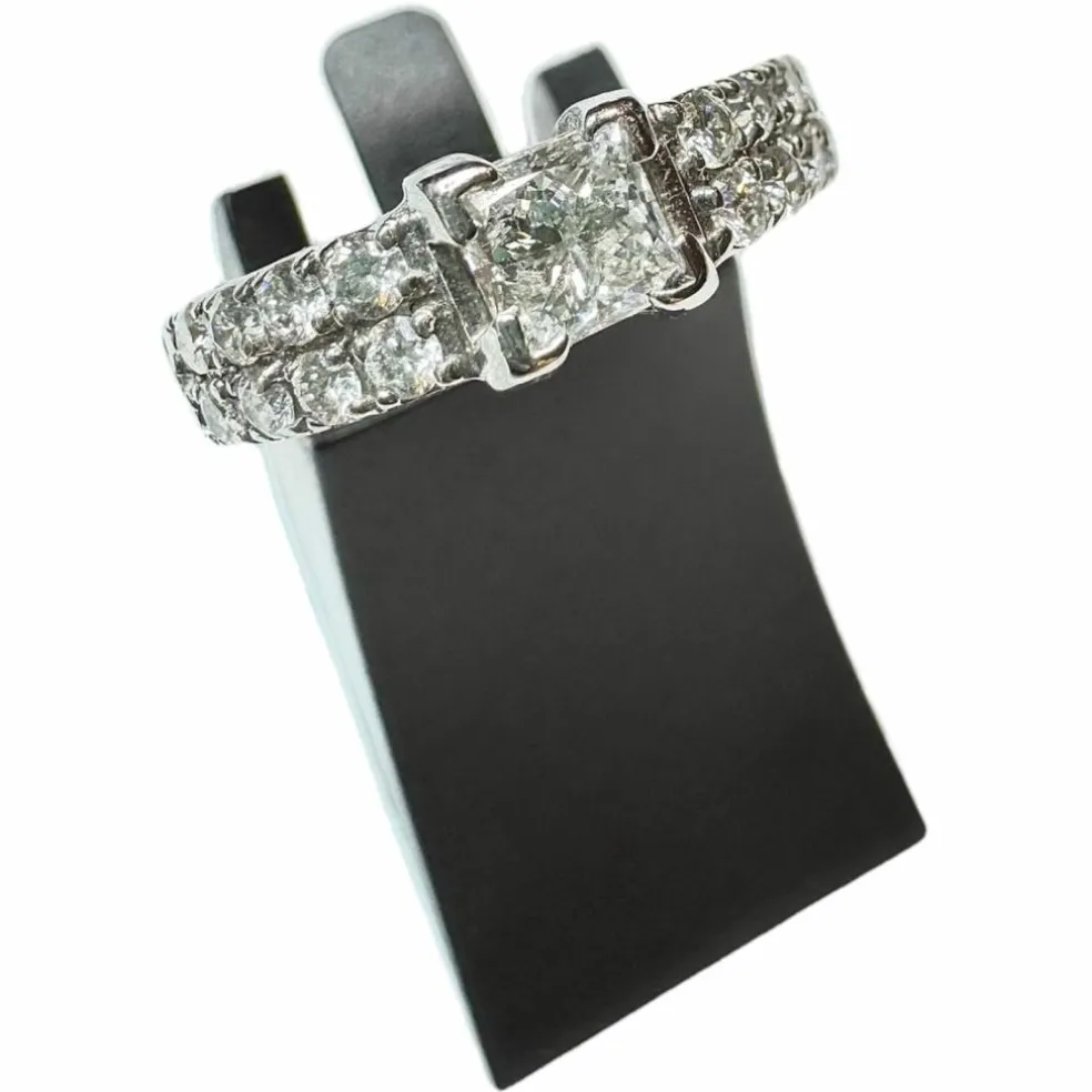 Bague Solitaire or blanc diamant Princesse