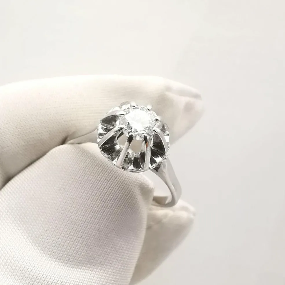 Bague solitaire or blanc diamant