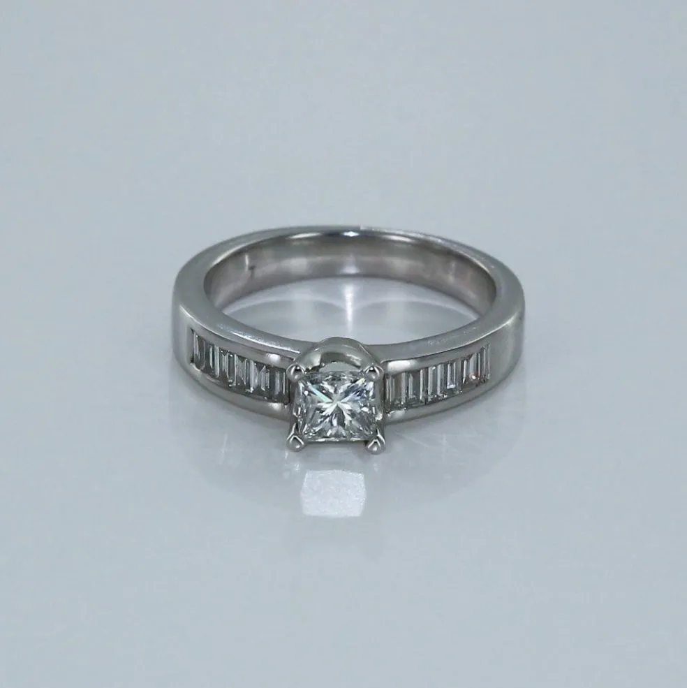 Bague Solitaire Or blanc Diamants