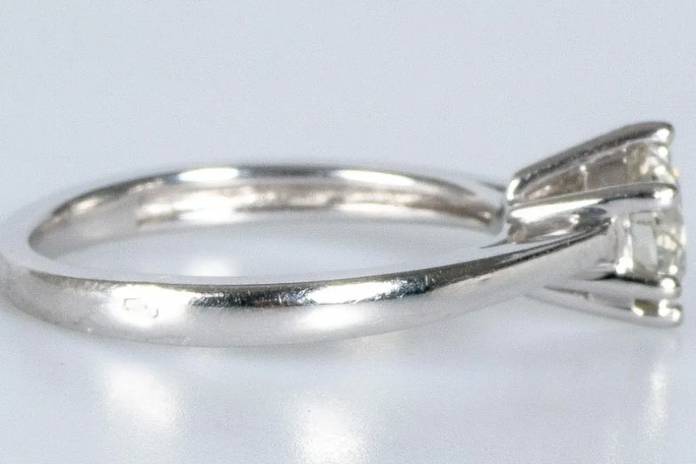 Bague solitaire Or blanc Diamant
