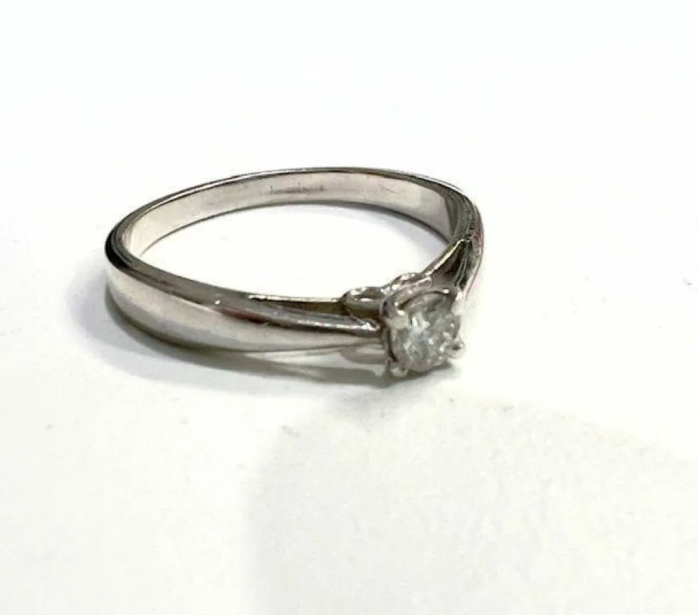 Bague solitaire Or blanc Diamant