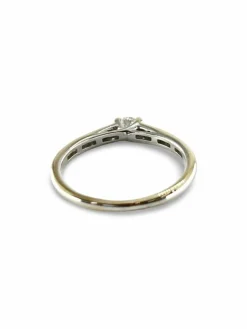 Bague solitaire or blanc et diamants
