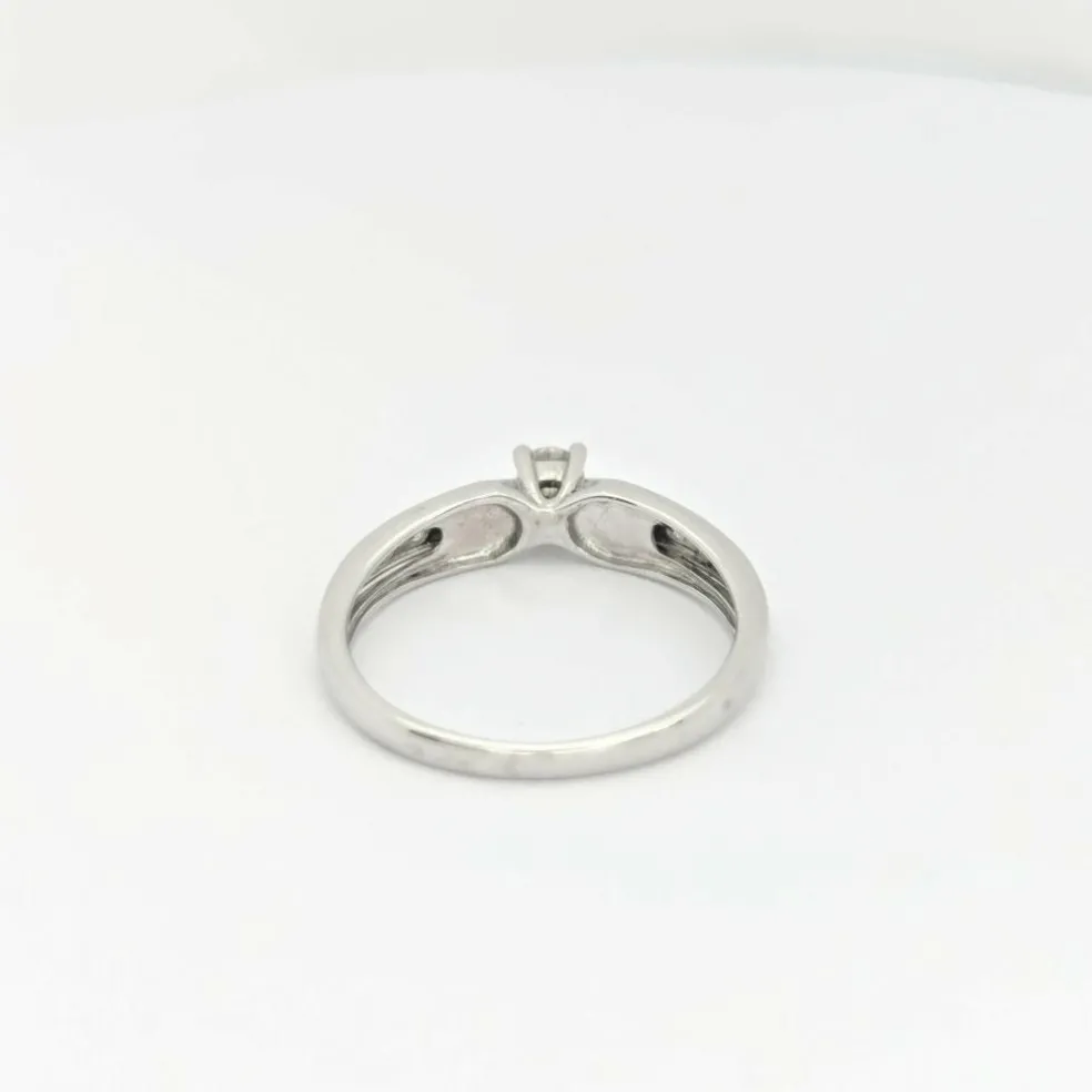 Bague solitaire Or blanc Diamants