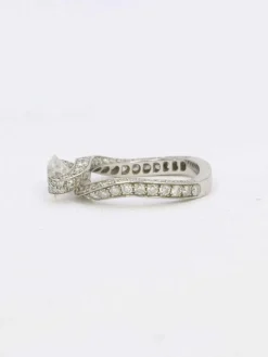 Bague solitaire or blanc diamants taille brillant 0,90 ct