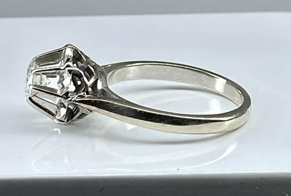 Bague solitaire or blanc diamant 0.40ct