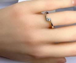 Bague solitaire or blanc et diamant de taille octogonale