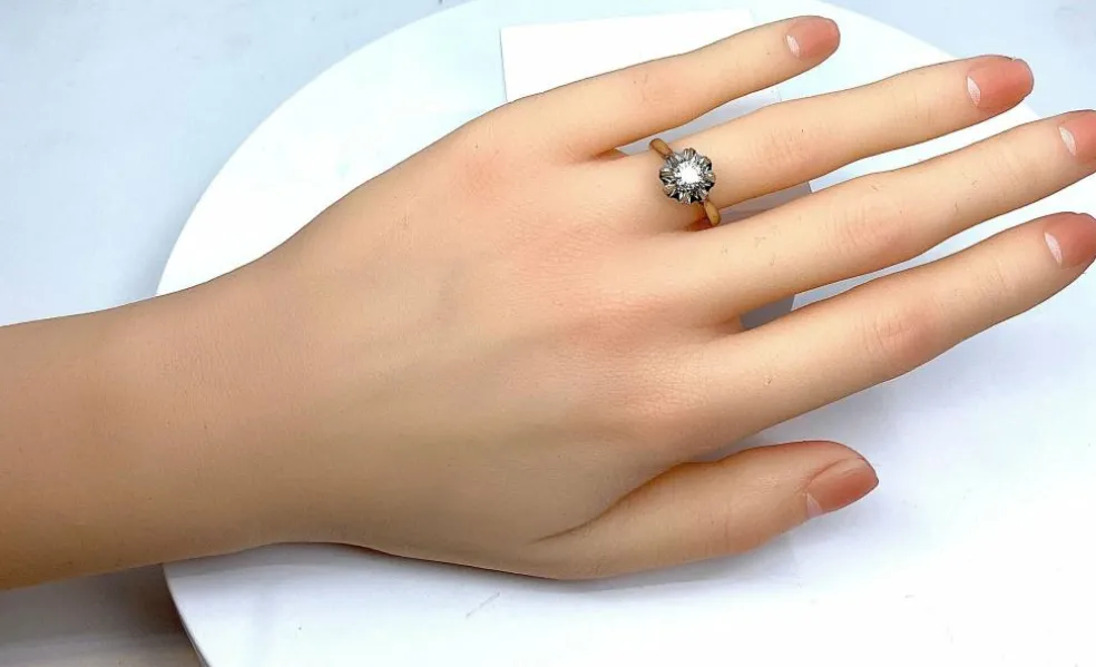 Bague solitaire or blanc diamant 0.40ct