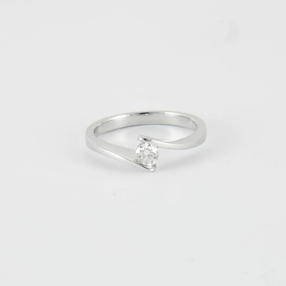 Bague solitaire or gris