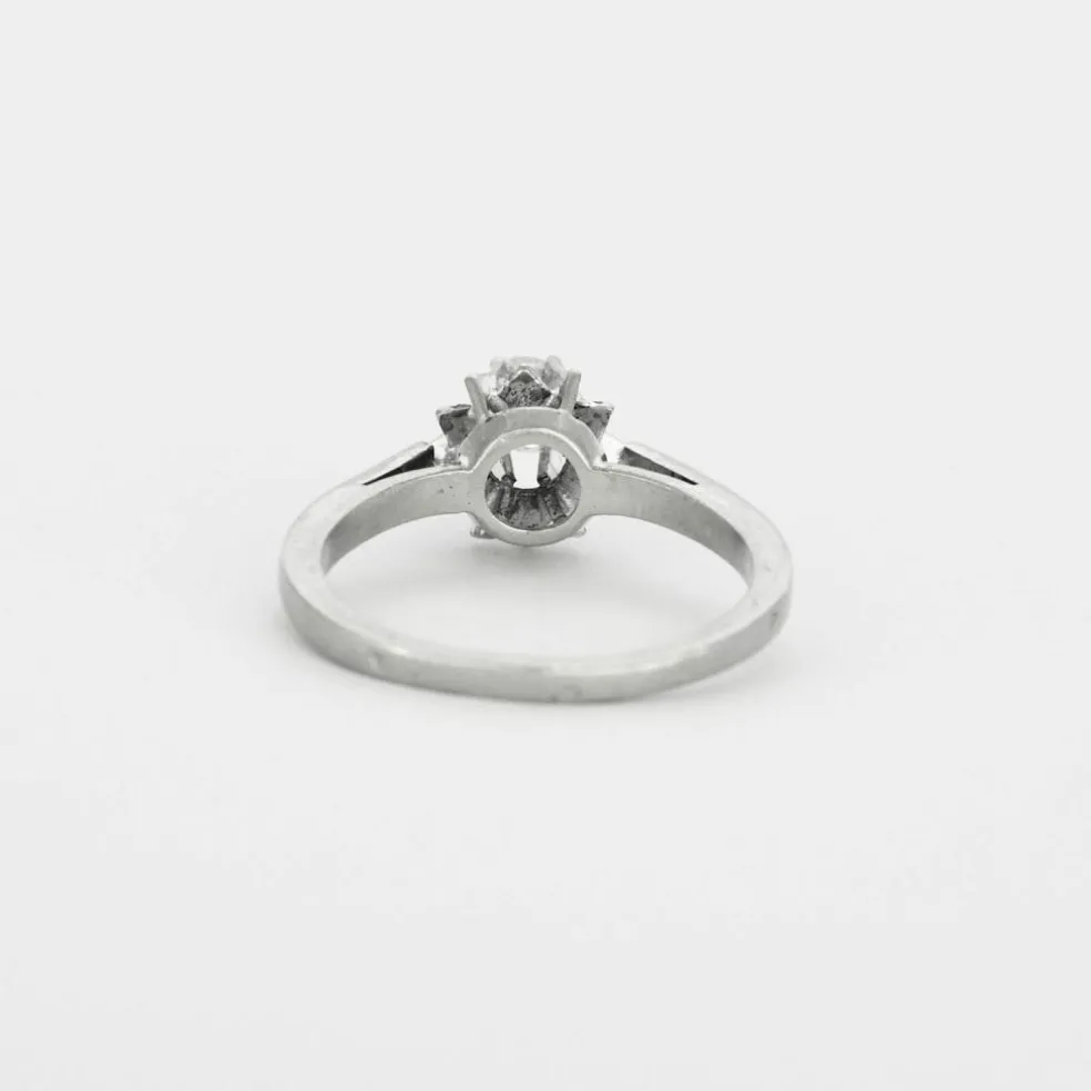 Bague solitaire or gris et diamants