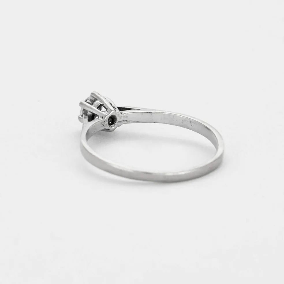 Bague solitaire or gris et diamant