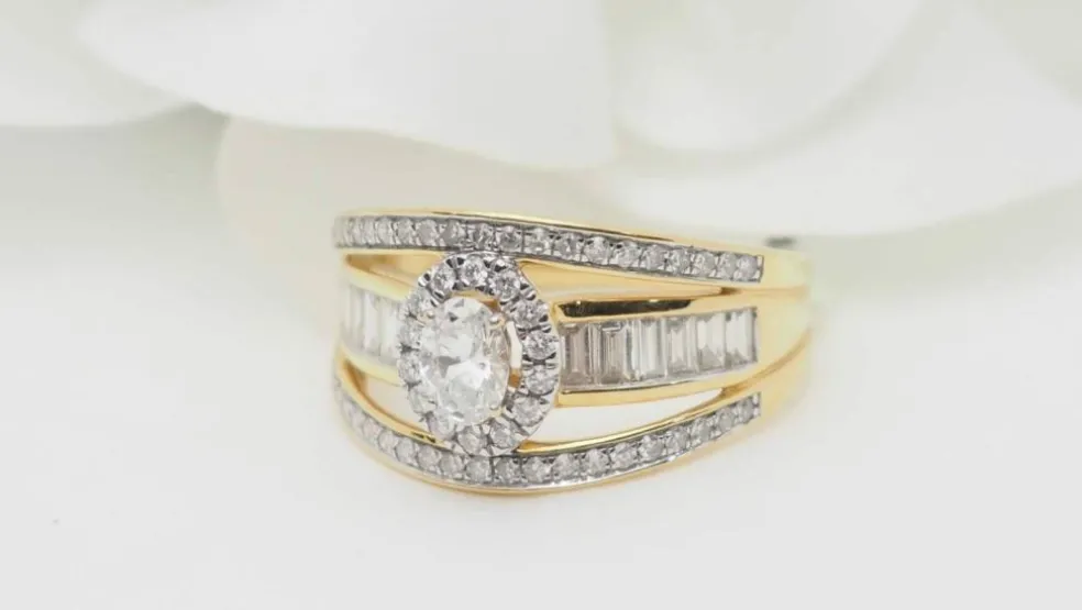 Bague solitaire or jaune et diamant certifié