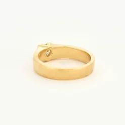 Bague solitaire or jaune et diamant