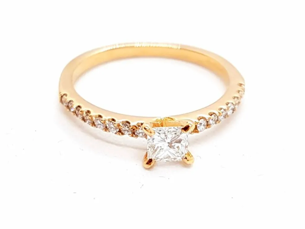 Bague Solitaire Or rose Diamant