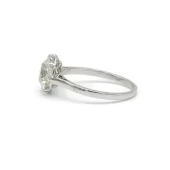 Bague Solitaire Platine Diamant taille coussin 2.45ct