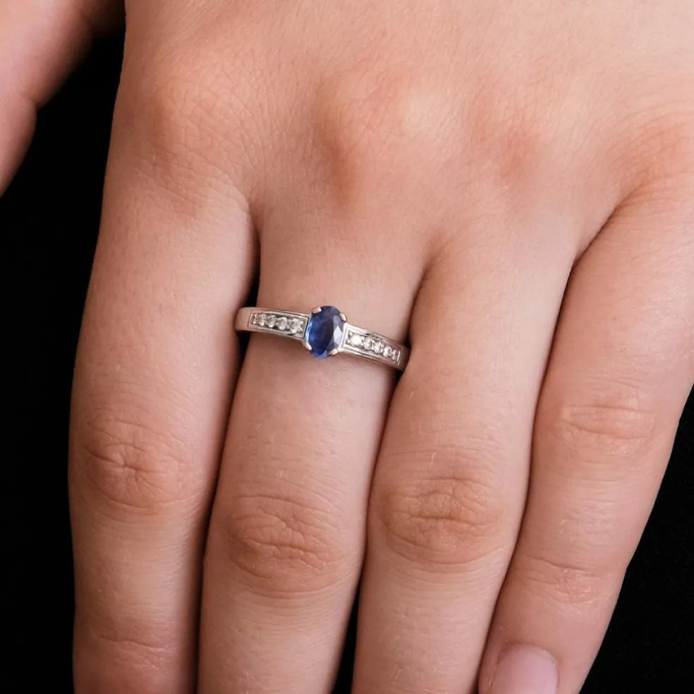 Bague Solitaire Saphir 10 Diamants