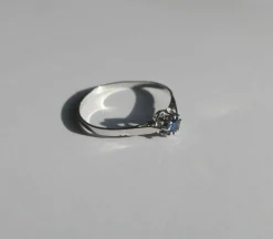Bague solitaire saphir or blanc et platine