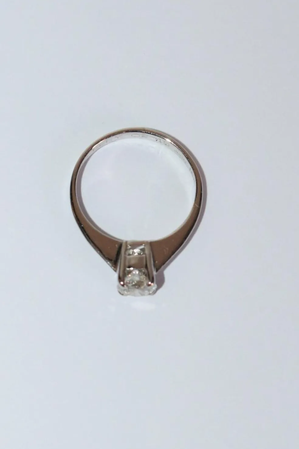Bague Solitaire Sur Or Blanc