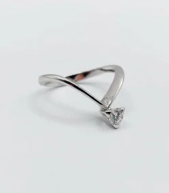 Bague solitaire vintage or blanc diamant taille brillant 0,20 carat