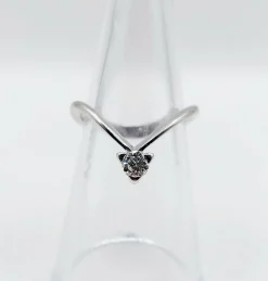 Bague solitaire vintage or blanc diamant taille brillant 0,20 carat