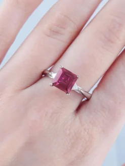 Bague Spinelle rouge Diamants