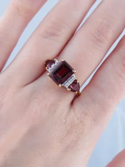Bague Spinelle rouge Diamants