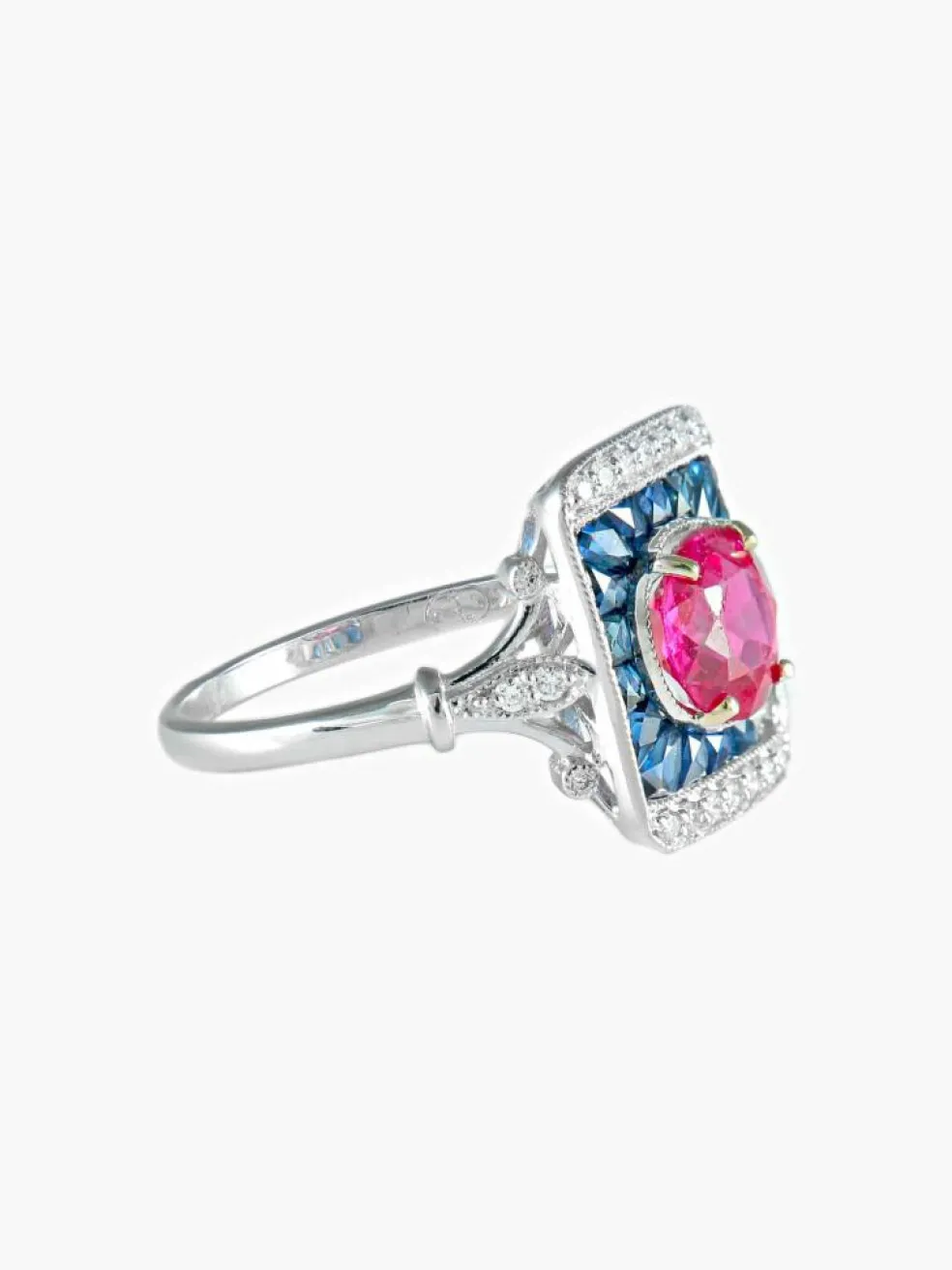 Bague Spinelle Saphirs Diamants