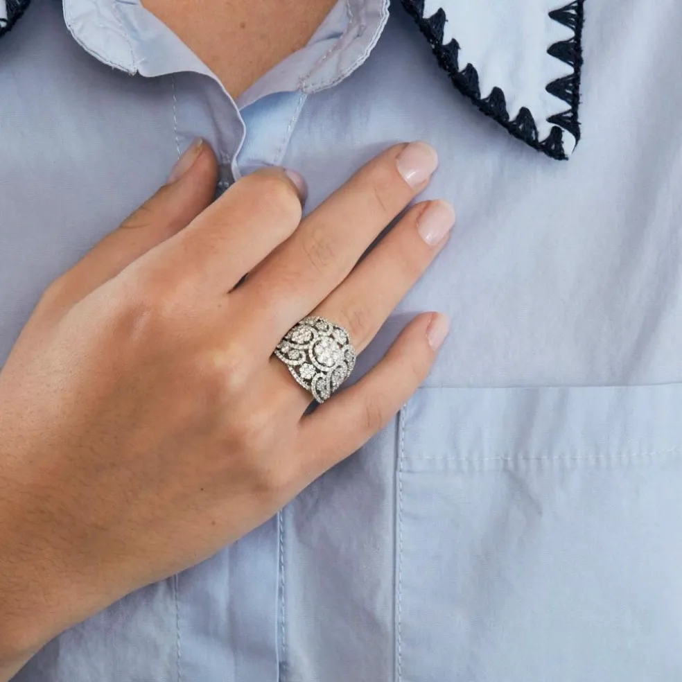 Bague style années 30 or blanc diamants