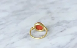 Bague style antique camée corail