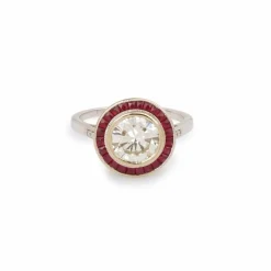Bague Style Art Déco Diamants Rubis Or Gris (Certificat)