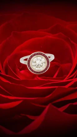 Bague Style Art Déco Diamants Rubis Or Gris (Certificat)