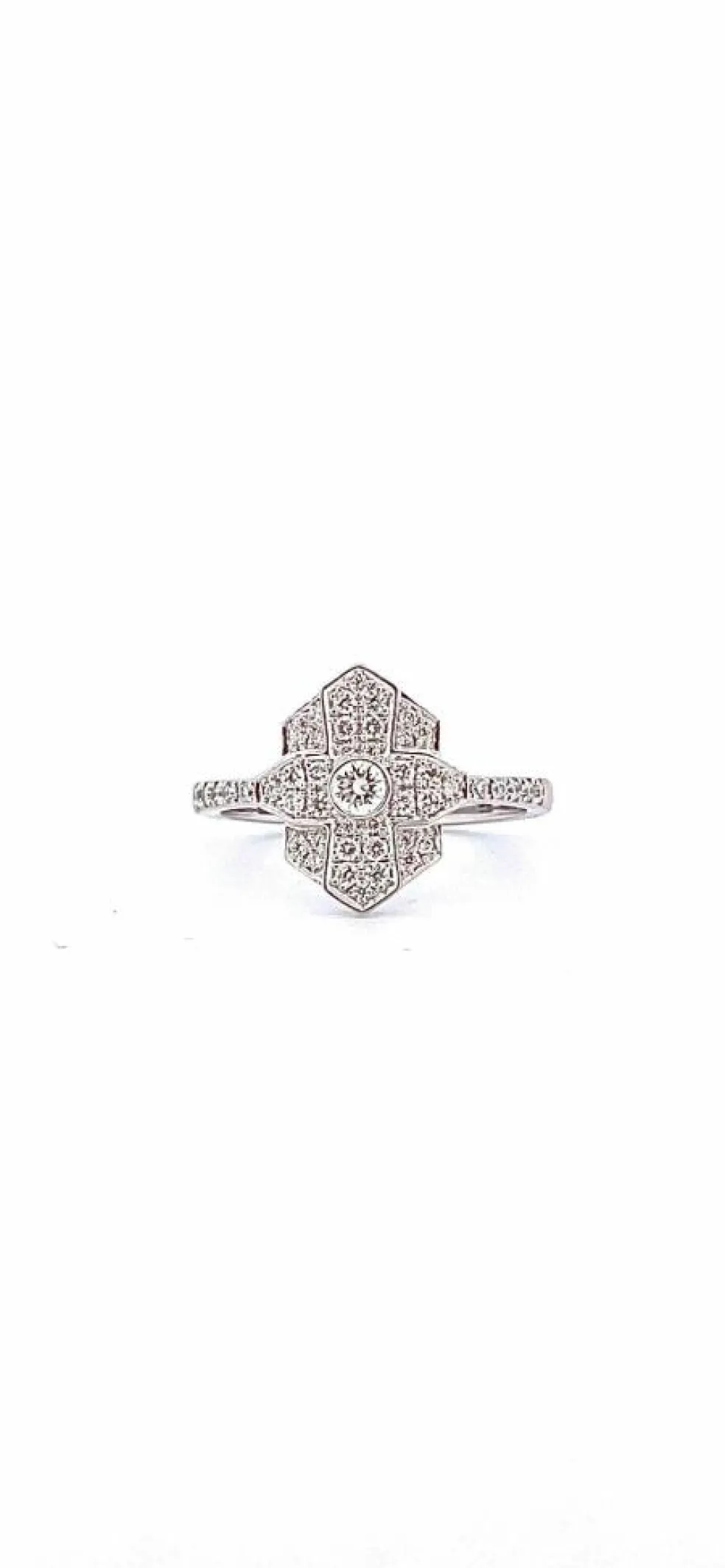 Bague style art déco en or blanc 18 carats et diamants